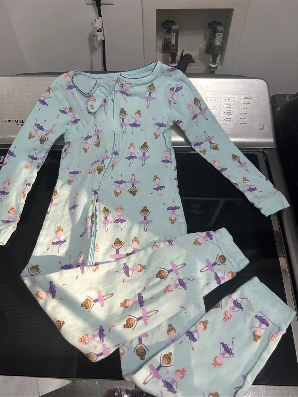 Girls 5T one piece zipper open feet pajamas ballerinas
